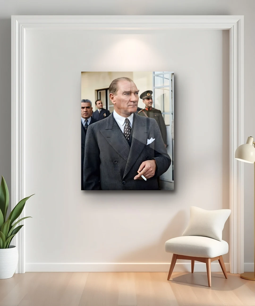 Atatürk Devlet Adamı Portresi Cam Tablo